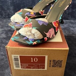 Jasmine Vibrant Floral Women's Mules